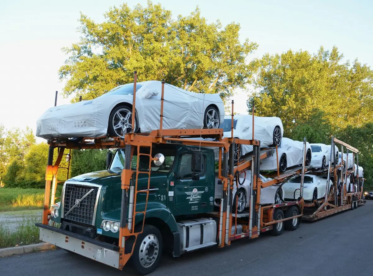 Finished vehicle transport in a modern fleet